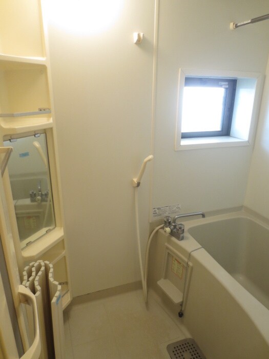 バス／シャワールーム等 エスポワ－ル