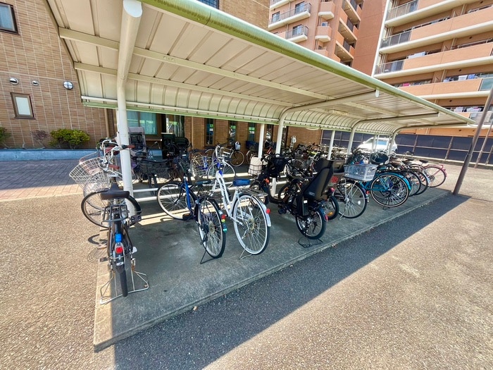 駐輪場 セントラルパレス１５