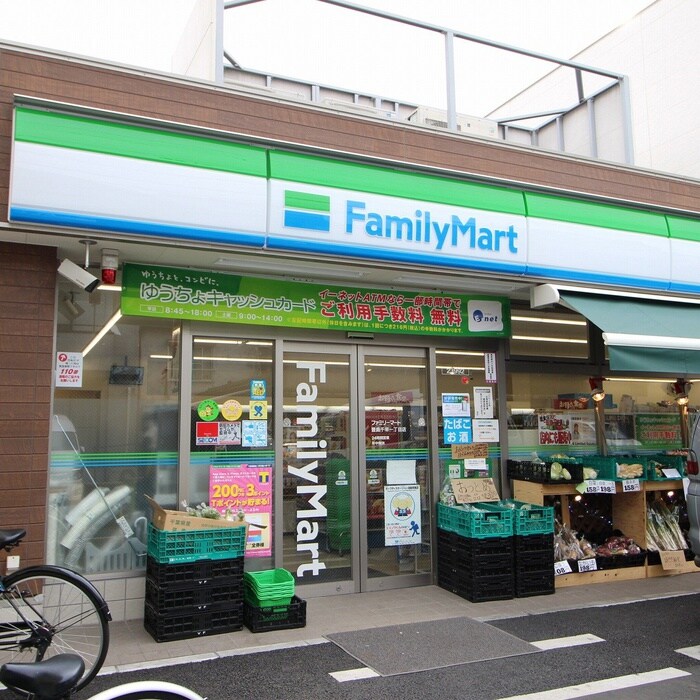 ファミリーマート 豊島千早一丁目店(コンビニ)まで87m アーバンプレイス要町Ⅴ