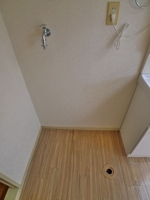 洗濯機置場 ビバリ－ハイツ