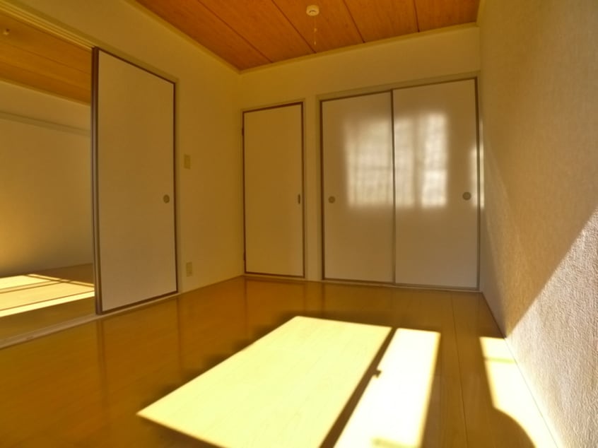 居室 ビバリ－ハイツ