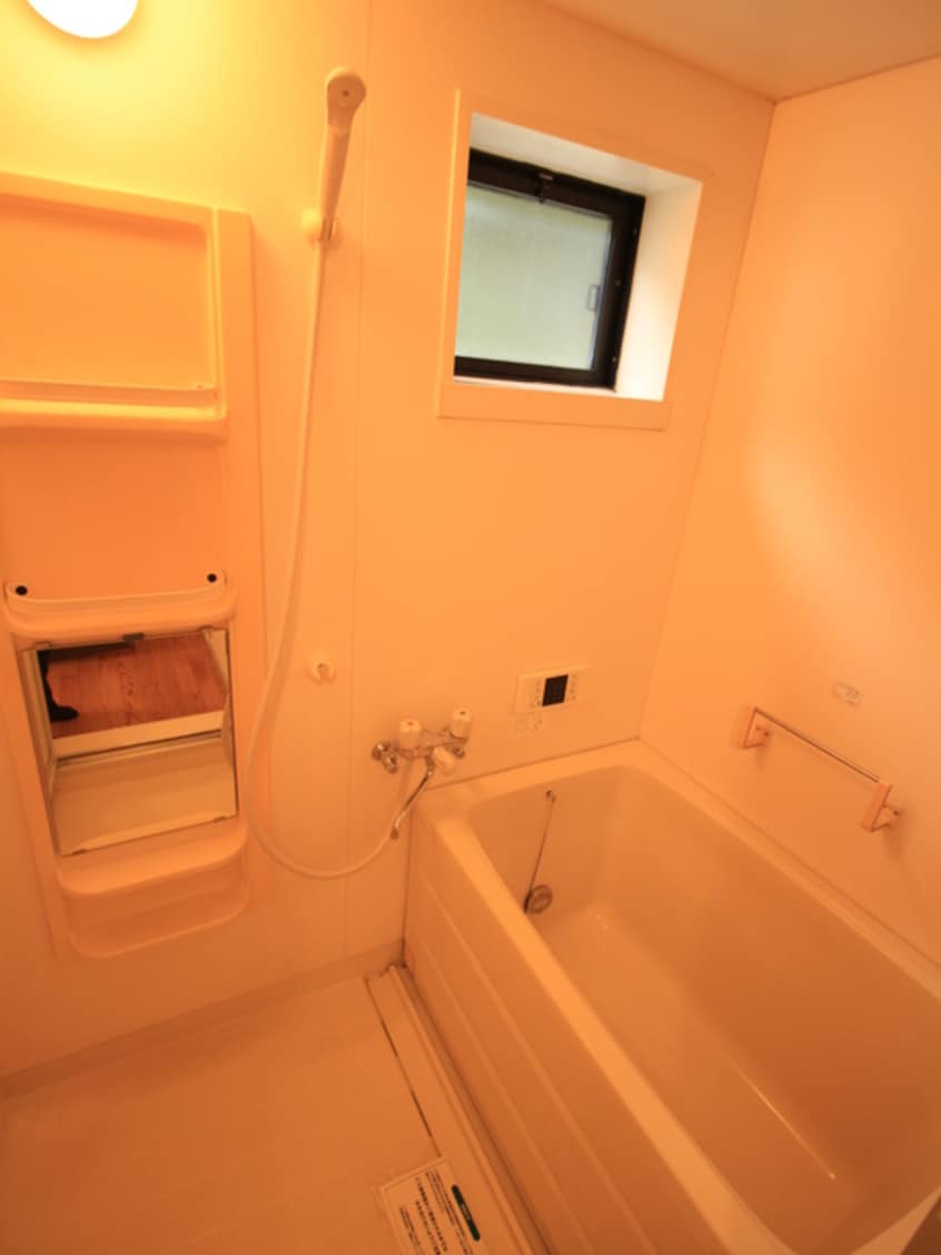 バス／シャワールーム等 ﾄﾞﾐｰﾙ小坪