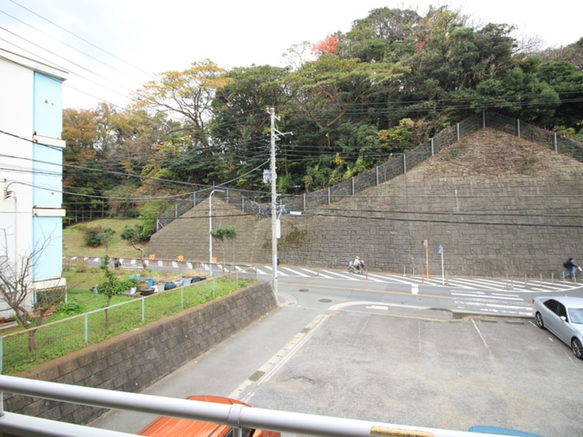 室内からの展望 ﾄﾞﾐｰﾙ小坪