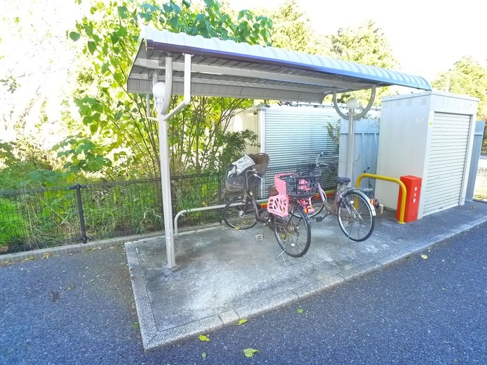 駐輪場 プリムヴェール