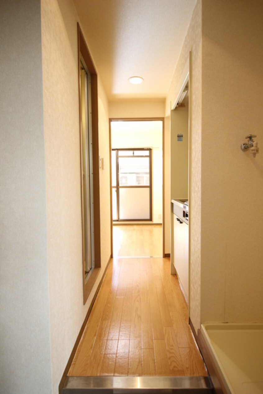 玄関 ルート若松町