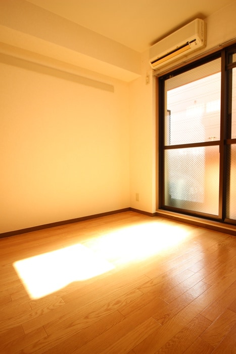 居室 ルート若松町