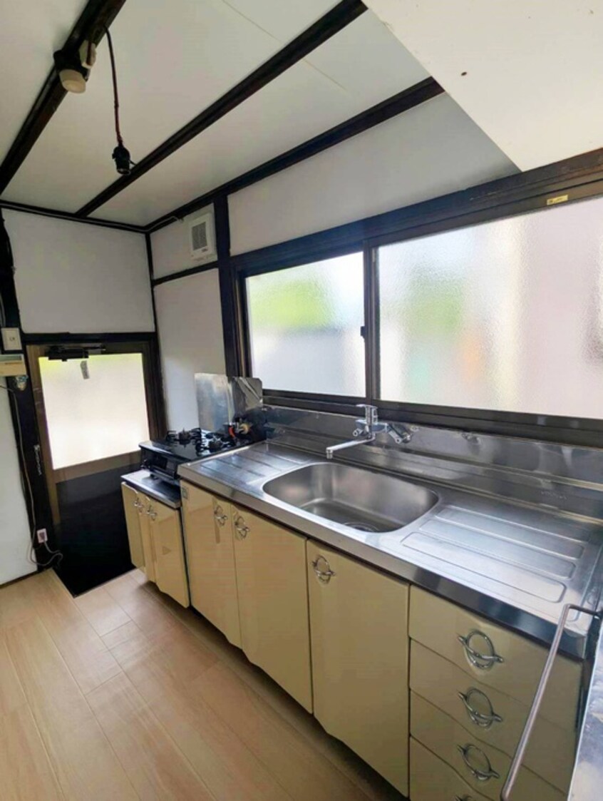 キッチン 辻堂元町3丁目貸家