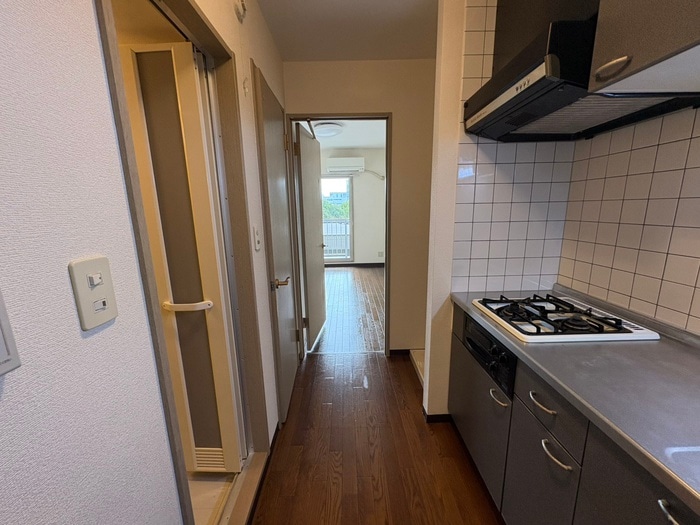 廊下 ヒルズ青山