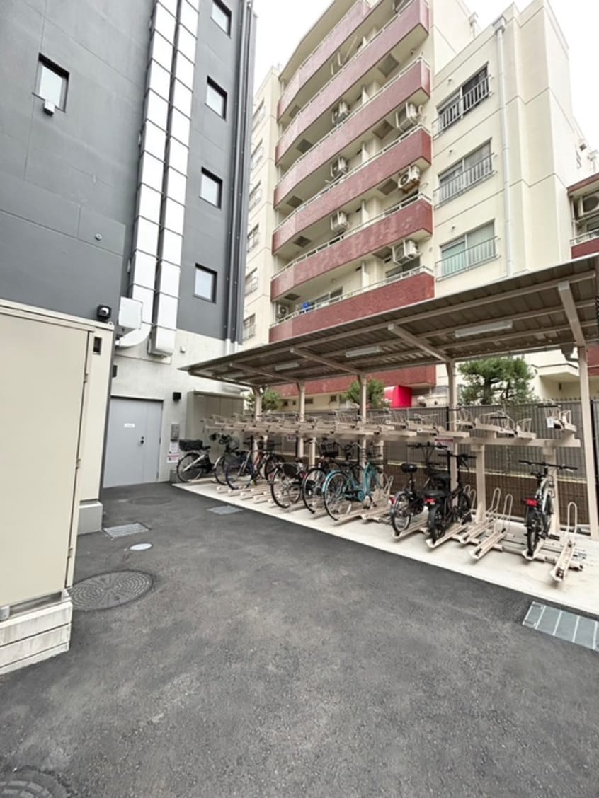 駐輪場 AIFLAT若松河田