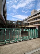 雪谷高等学校(高等学校/高等専門学校)まで550m ペーブメント久が原