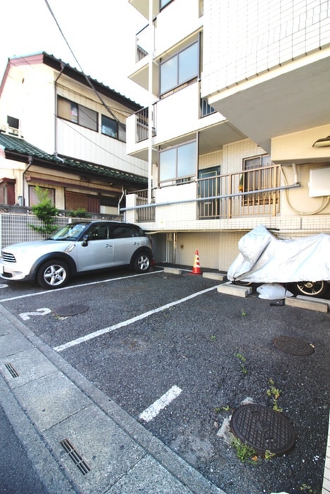 駐車場 コアロ－ド与野