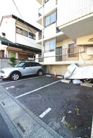 駐車場 コアロ－ド与野