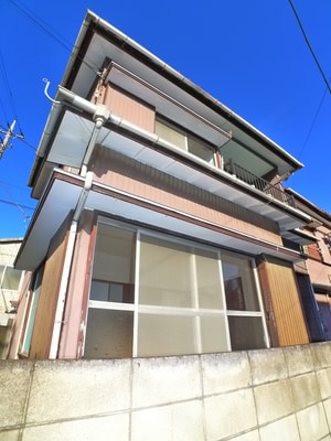 村越貸家４