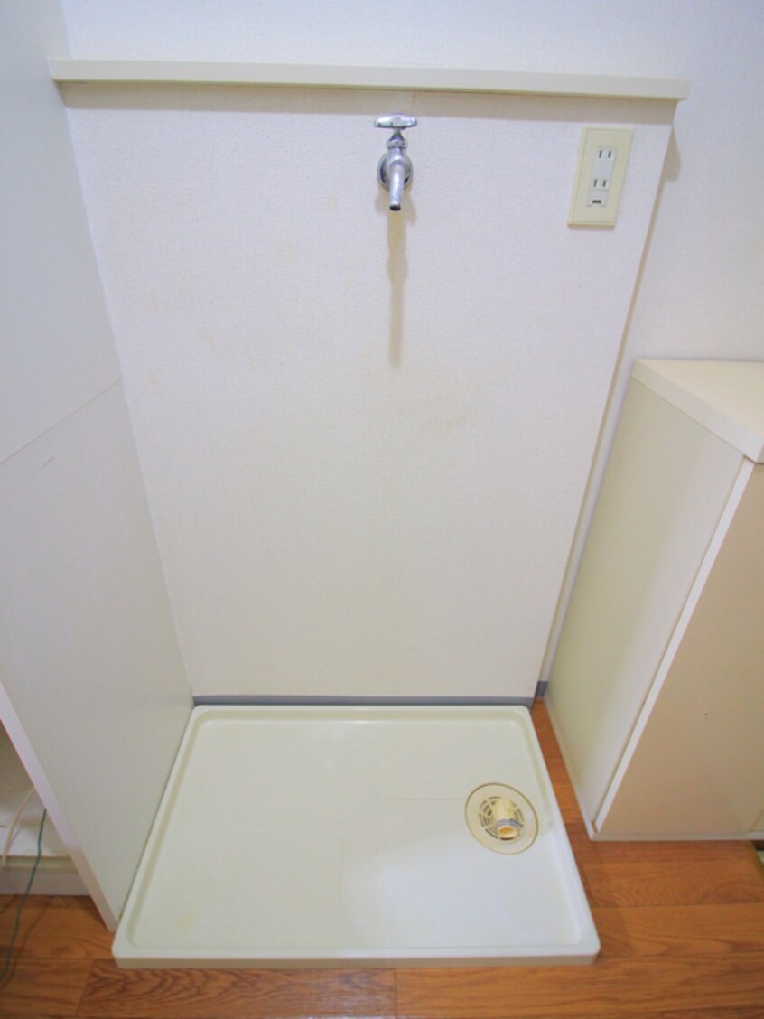 洗濯機置場 シャトー川島