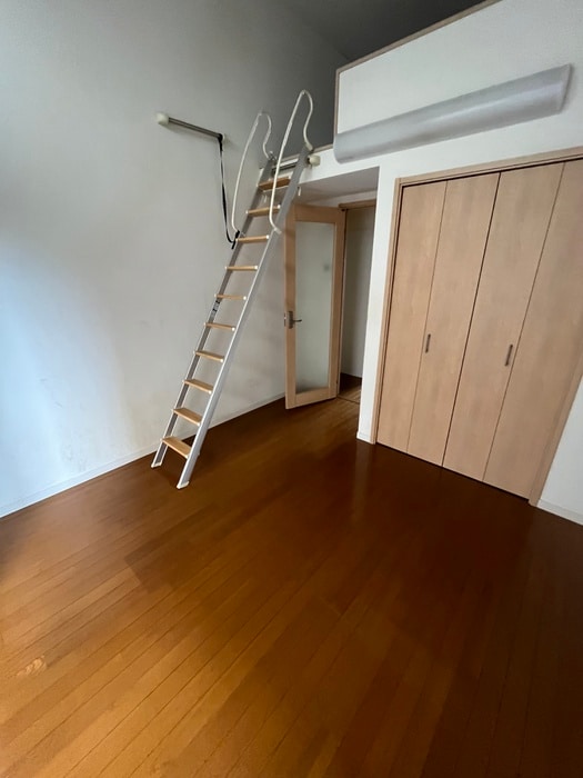 居室 メゾン横浜岸谷