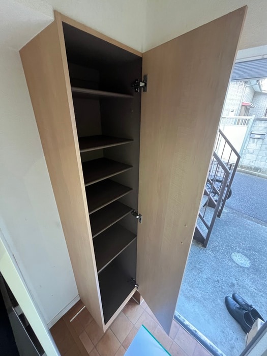 靴箱 メゾン横浜岸谷