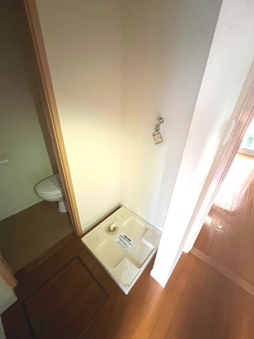 洗濯機置場 メゾン横浜岸谷