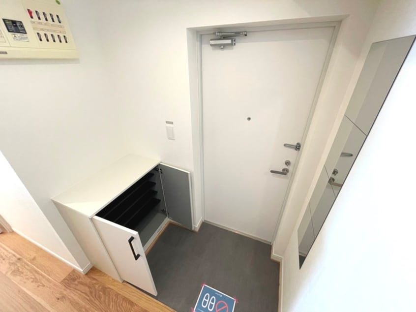 玄関 ｵｰﾊﾟｽﾎｰﾑｽﾞ八丁堀