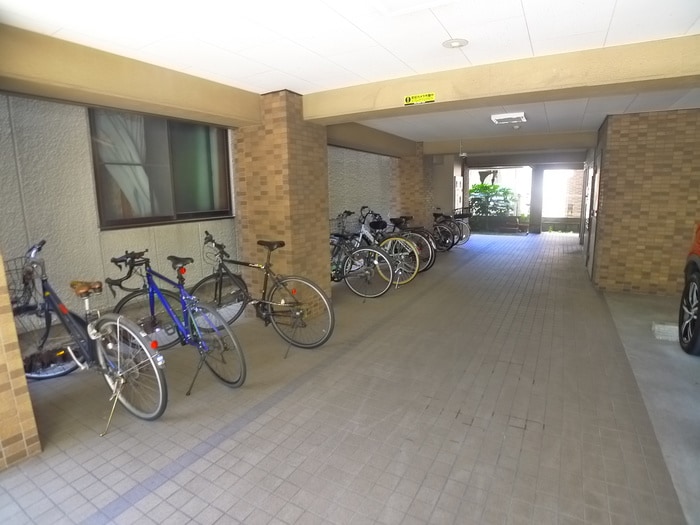 駐輪場 Ｄ．Ｈ．ｅｌｕａ