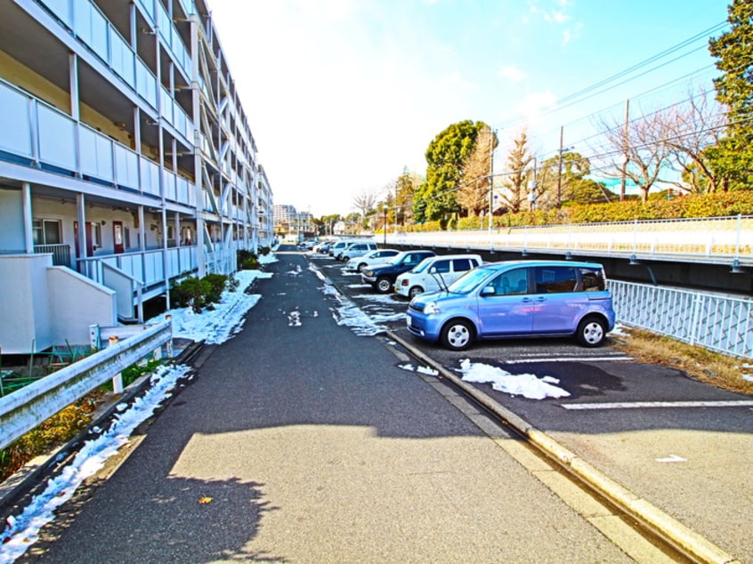 駐車場 ビレッジハウス亀井野1号棟