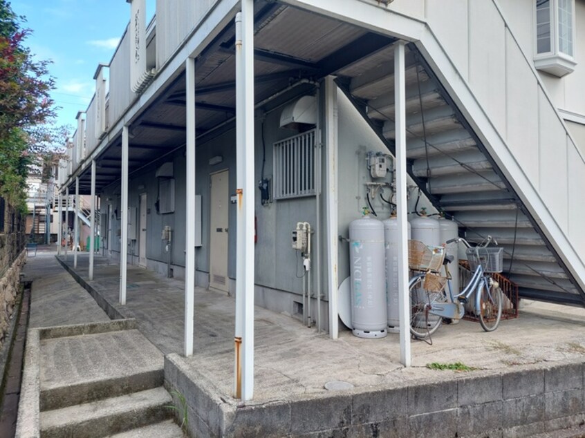 エントランス部分 グレイス山田