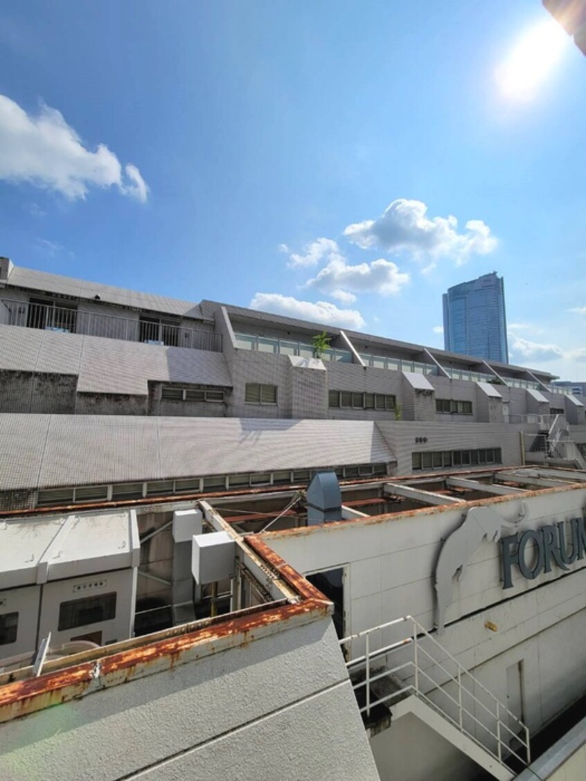 室内からの展望 ｲﾝﾍﾟﾘｱﾙ六本木１号館