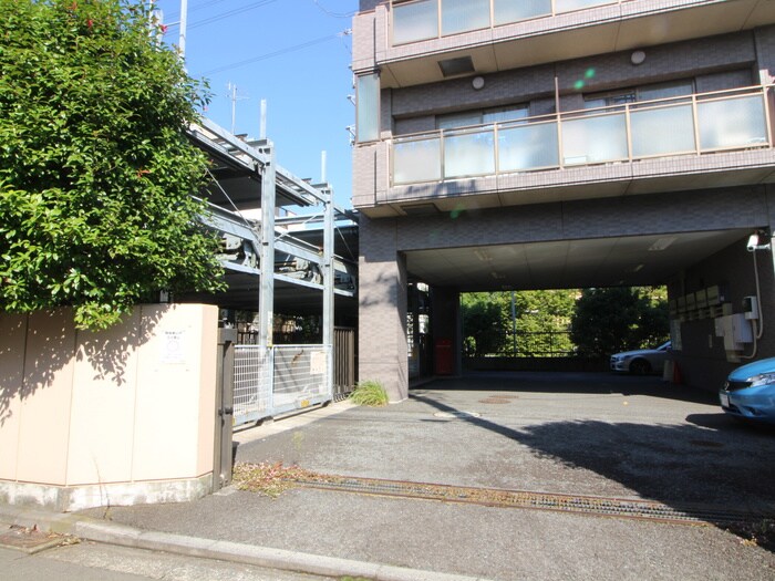 駐車場 イト－ピア仲町台