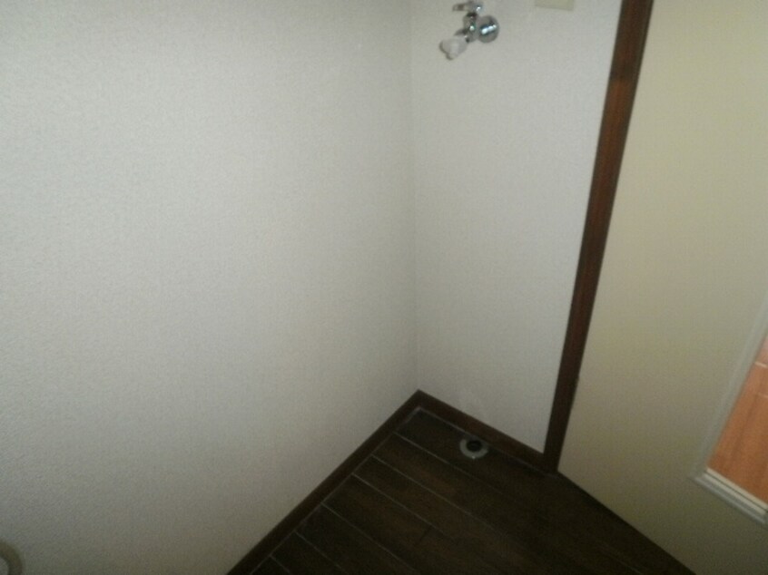 洗濯機置場 吉原ハイツ