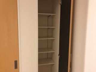 靴箱 仮）ルアナ