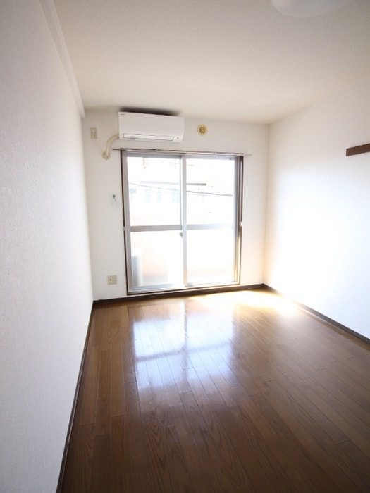 居室 ルピナス１