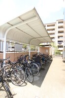 駐輪場 ルピナス１