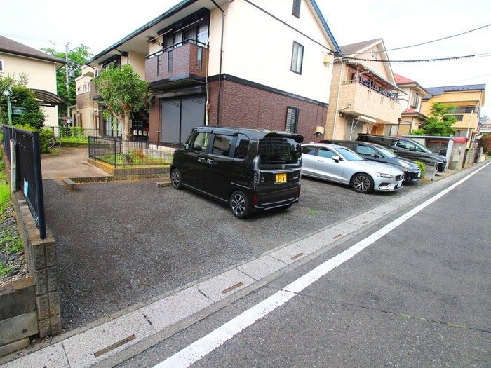 駐車場 グランシャリオ