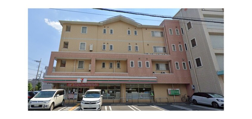 セブンイレブン(コンビニ)まで180m リーブルファイン足立南花畑