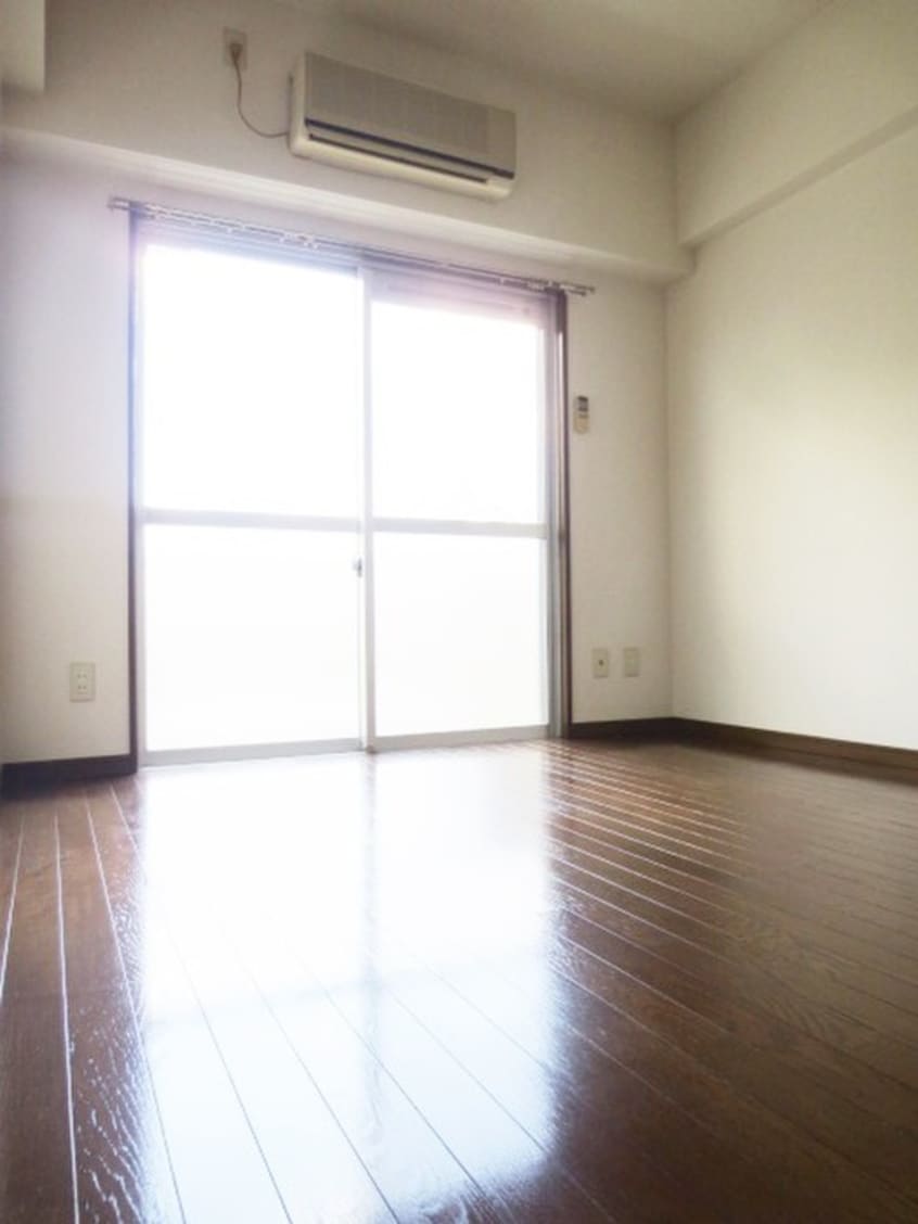 居室 クレール三輪