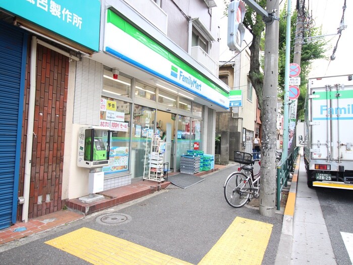 ファミリーマート杉並高円寺北店(コンビニ)まで189m アルザス