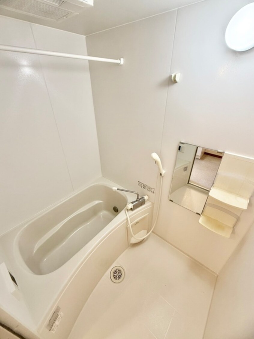 バス／シャワールーム等 アムールセンタービレッジⅡ