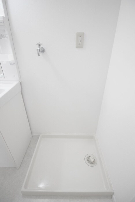 洗濯機置場 リバ－サイドマキバ