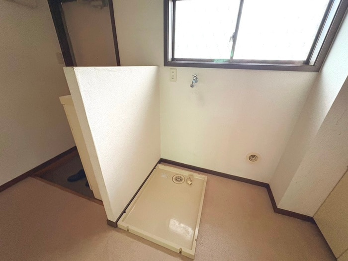 洗濯機置場 サマックス・鶴ケ峰