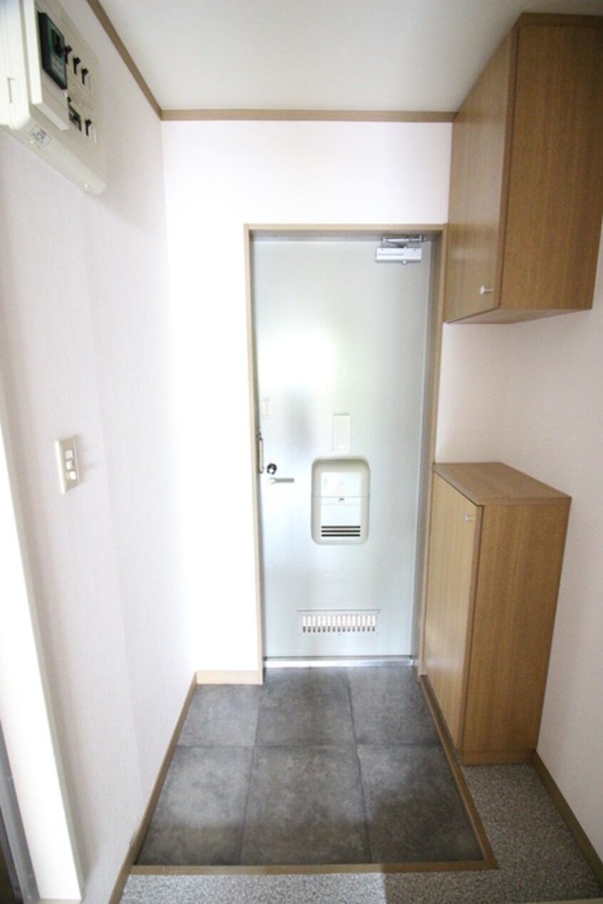 玄関 ｸﾘｴｲﾃｨﾌﾞﾌｧｲﾌﾞ