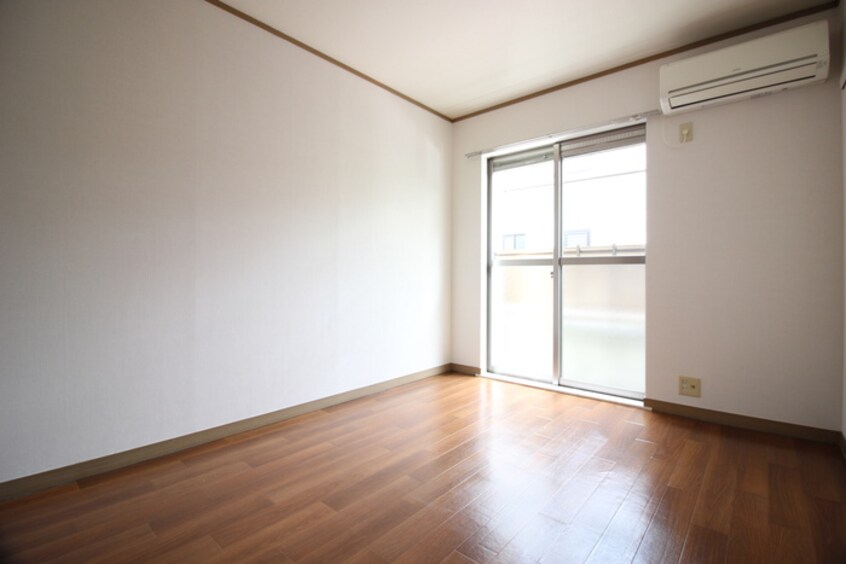 居室 ｸﾘｴｲﾃｨﾌﾞﾌｧｲﾌﾞ