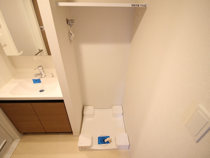 洗濯機置場 若松河田ｽﾃｰｼｮﾝﾚｼﾞﾃﾞﾝｽ(201)