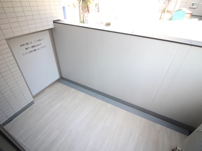 ベランダ・バルコニー 若松河田ｽﾃｰｼｮﾝﾚｼﾞﾃﾞﾝｽ(201)