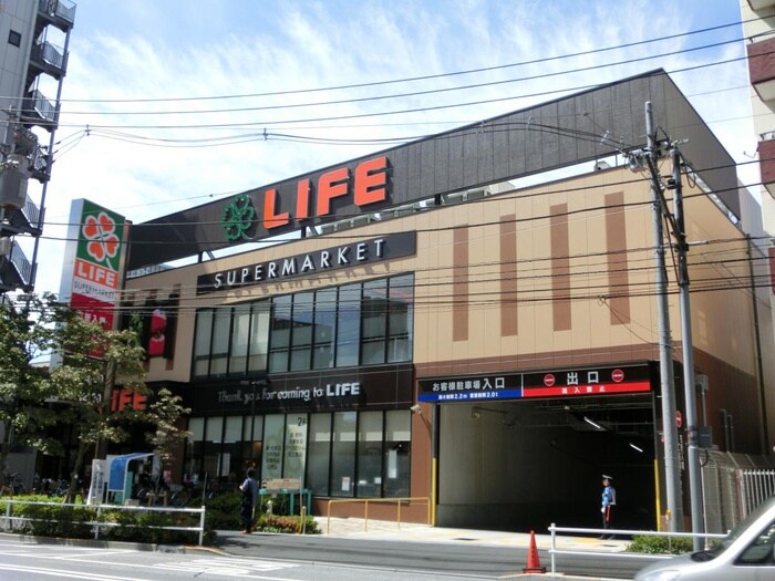 ライフ若松河田駅前店(スーパー)まで133m 若松河田ｽﾃｰｼｮﾝﾚｼﾞﾃﾞﾝｽ(201)