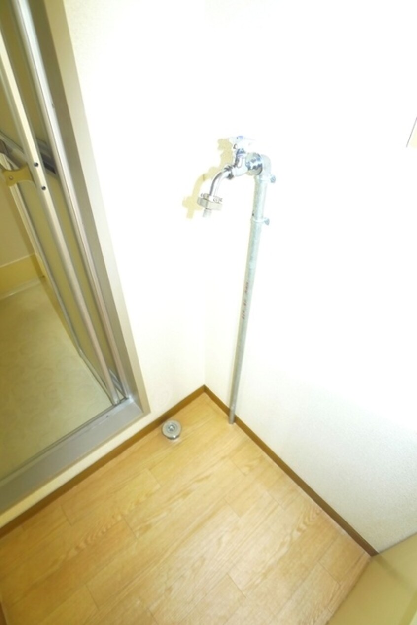 洗濯機置場 宍倉ハイツ