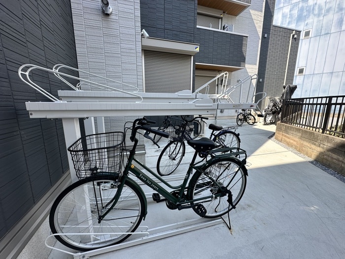 駐輪場 UP GOD HORIKIRI