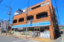 ローソン前野町店(コンビニ)まで135m ラフィスタときわ台（206）