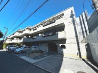 ぱすとらーれ目黒