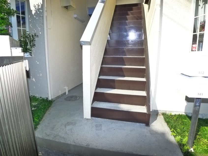 エントランス部分 ラ・エスポワ－ル