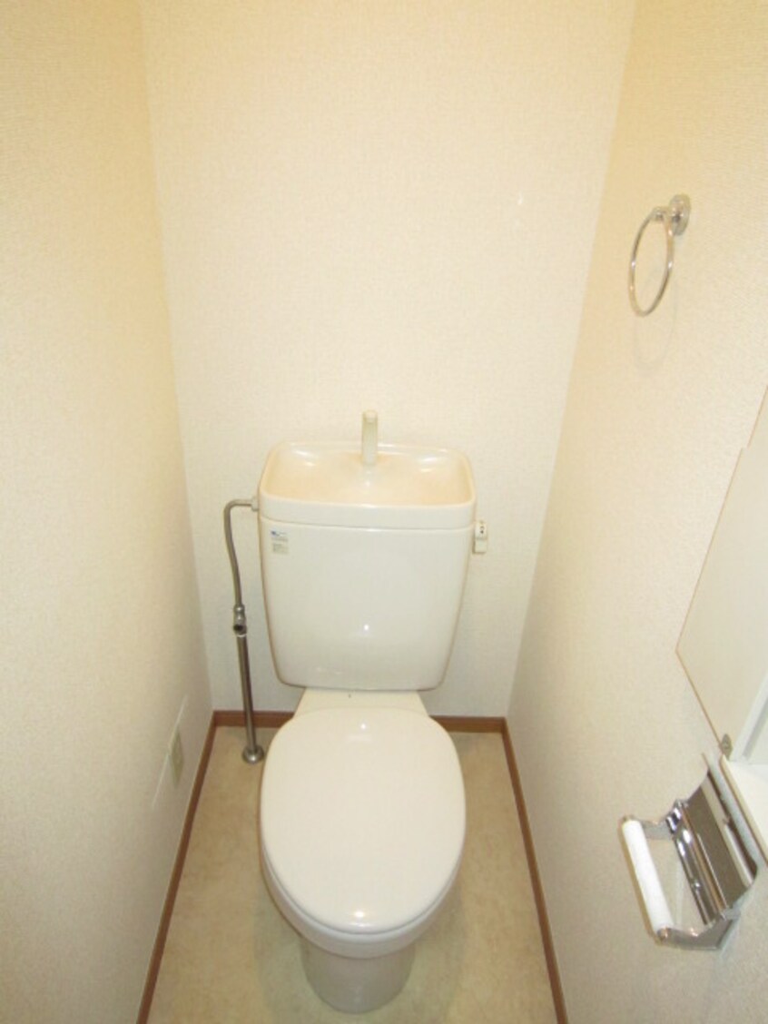 トイレ カ－サ・フォレスタ