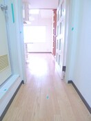 廊下 リエス新八柱
